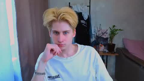 rayondovwson online show from July 11, 2:23 pm