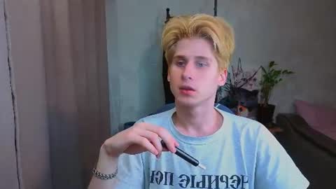 rayondovwson online show from July 11, 9:32 pm