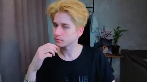 rayondovwson online show from July 13, 4:24 pm