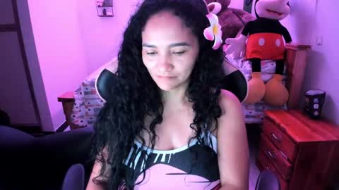 Danna online show from August 3, 4:58 pm