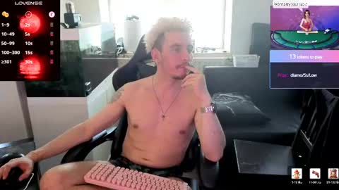 Rayzel online show from June 28, 1:25 pm