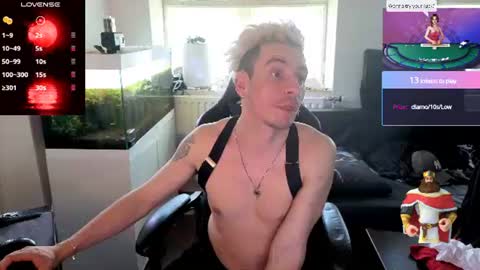 Rayzel online show from July 2, 2:18 pm