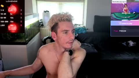 Rayzel online show from July 4, 1:13 pm
