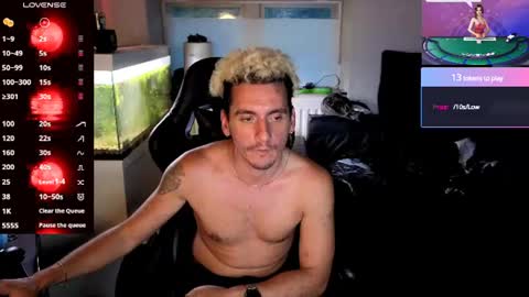 Rayzel online show from August 2, 7:43 pm