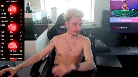 Rayzel White online show from June 29, 3:26 pm