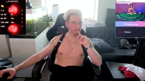 Rayzel White online show from July 2, 1:12 pm