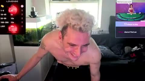 Rayzel White online show from July 2, 3:24 pm