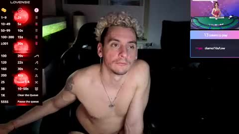 Rayzel White online show from July 5, 10:57 pm