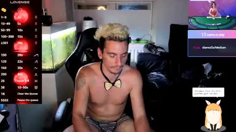 Rayzel White online show from August 2, 8:49 pm
