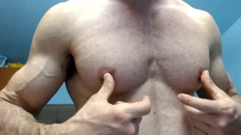 razorramon13 online show from September 1, 7:48 pm