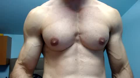 razorramon13 online show from September 4, 8:18 am