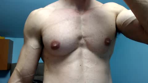 razorramon13 online show from September 4, 8:24 pm