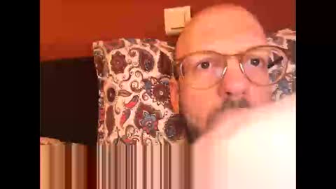HugeSecret online show from April 15, 9:27 am