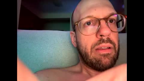HugeSecret online show from May 9, 2:36 am
