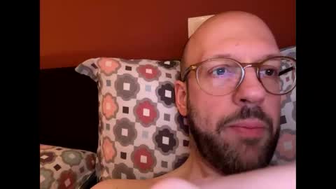 HugeSecret online show from May 28, 2:42 pm