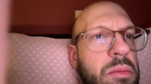 HugeSecret online show from August 27, 9:17 am