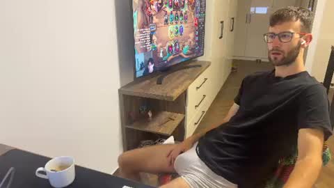 realpaddy online show from August 11, 11:51 pm