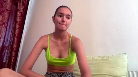 Risa online show from August 5, 12:36 pm