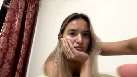 Risa online show from August 6, 5:23 pm