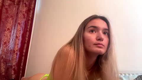 Risa online show from August 12, 1:13 pm