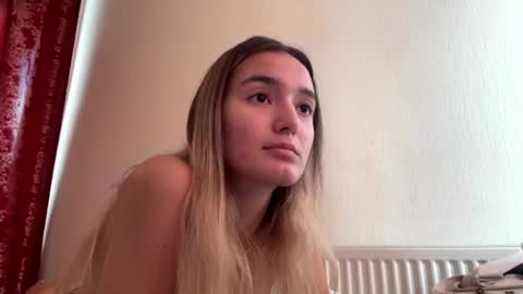 Risa online show from August 15, 8:51 am