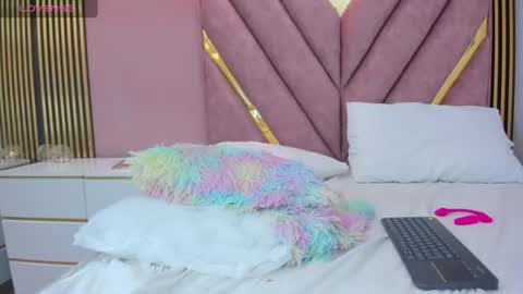 Rebeca online show from August 9, 4:52 pm