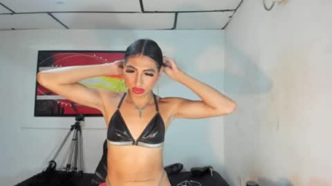rebecabanks online show from August 1, 7:31 pm