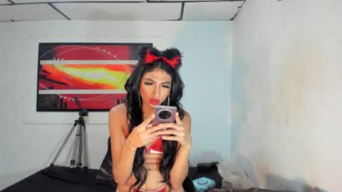 rebecabanks online show from August 2, 11:00 pm