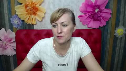RebecaMarti online show from August 11, 9:00 am