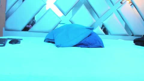 rebeccamitchell_ online show from August 1, 4:13 pm