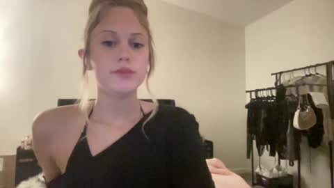 rebeccascottx online show from August 10, 2:57 am