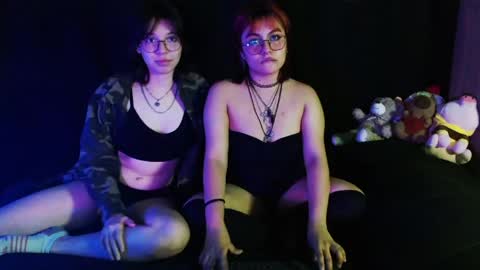 red_cherry2 online show from April 23, 7:34 am