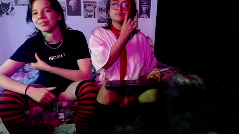 red_cherry2 online show from June 5, 5:01 am
