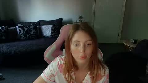 Red -  online show from May 12, 6:30 pm