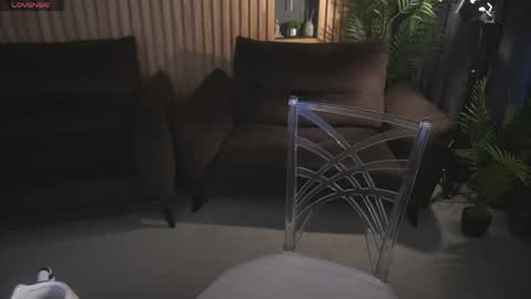 Lily online show from May 24, 8:50 am