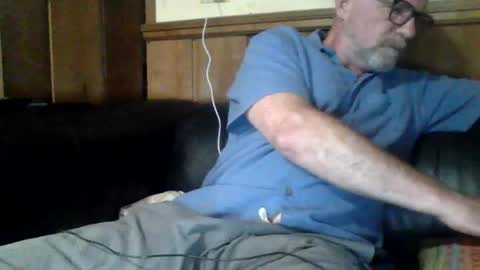 redfox60010 online show from July 2, 4:13 am