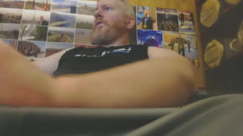 theredhead4fun online show from June 28, 7:39 pm