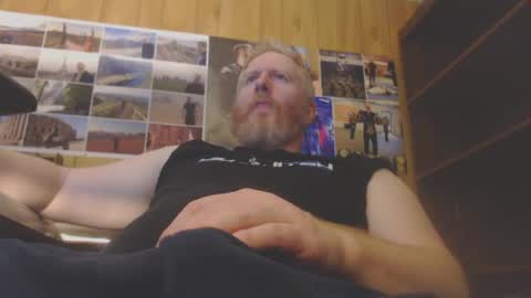 theredhead4fun online show from July 30, 6:10 am
