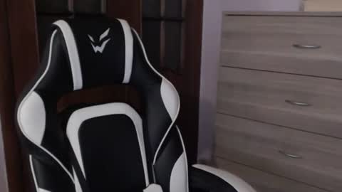 Lily online show from July 11, 3:56 am