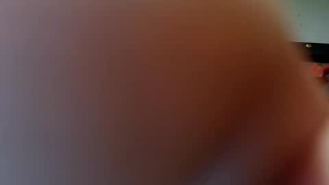 Lenae Redd online show from August 9, 10:55 pm