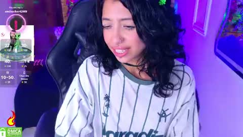 Lili  online show from August 6, 9:03 pm