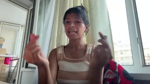 Alika online show from August 7, 3:56 pm