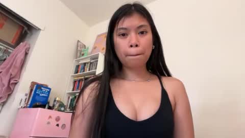 Reevie online show from August 9, 3:40 am