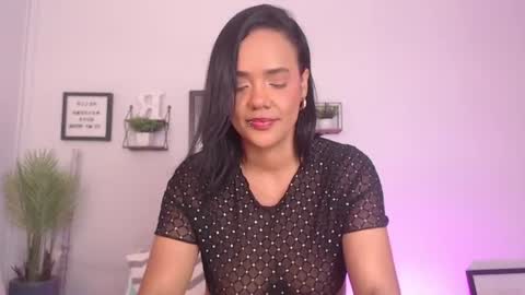 regina1819 online show from August 7, 3:50 am