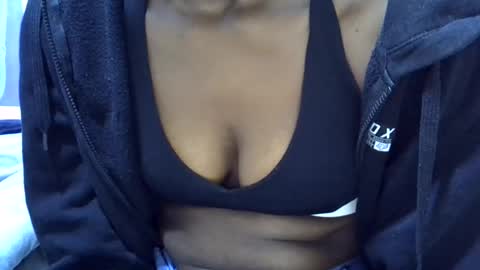cutie online show from August 6, 4:06 pm