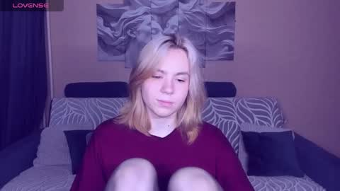 RemiPeach online show from May 28, 6:44 pm
