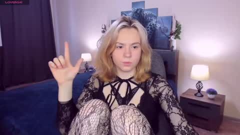 RemiPeach online show from June 2, 3:48 pm