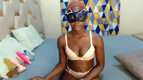remmyqueen online show from June 28, 10:40 am