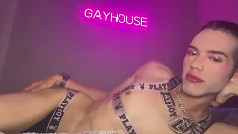 remystclair online show from August 18, 4:40 am