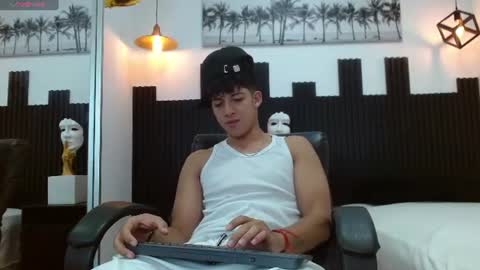 REN online show from August 8, 4:01 am